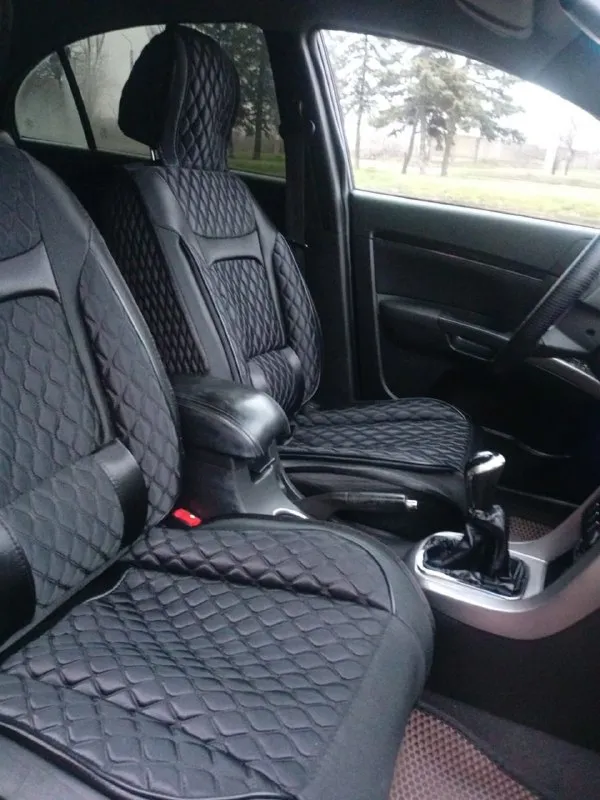 Продам geely emgrand год 2013 автомобиль в очень достойном состоянии без гнили и карозий двигатель 1,8 цеповой работает идеально масло от замены до замены лью 5w40 датчик света фары линзованые датчик дождя работает парктроники 4 стеклоподъёмники подушки безопасности гидроусилитель руля кондиционер работает холодит салон чистый и опрятный работает абсолютно каждая кнопочка резина лето и зима шиповка цена 455 т р торг автомобиль в г харцызск и просьба кому далеко ехать или скучно нескем поболтать не звоните не тратьте моё время спасибо за понимание. или меняю на строй материалы. документы в порядке любой вид оформления птс оригинал за 12 лет её существования 2 хозяина было произведено детеленг полировка кузова и покрыта керамикой +79494402032 - фотография - 8