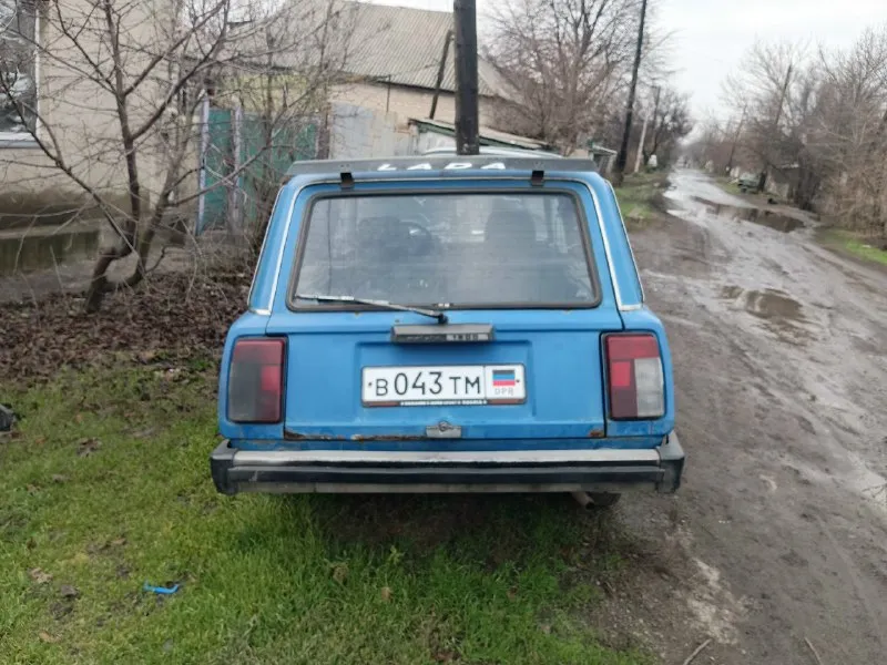 Продам ваз 2104 1991 год немного гнелая на временных намеров днр на ходу и без акумулятора цена 20.000р и торг номер +79495183863 телеграм @kocmr228 находится кировский район старомихайловка 📞 звоните: +7(949)5183863 - фотография - 5