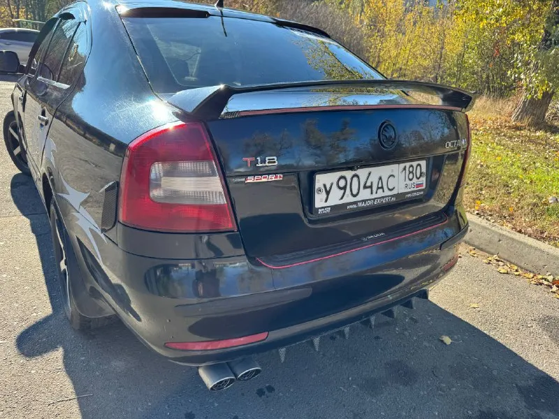 Донецк +79498462389 октавия а5 цена 900 т. ₽. торг год 2011 бензин 1.8 турбо пробег 218 т. 2 комплекта резины на титанах зима / лето 2 комплекта ковриков. второй хозяин. петровский район. - фотография - 6