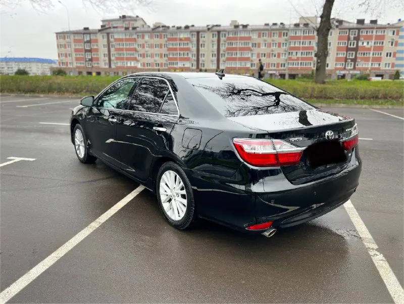 Представляю вашему вниманию эксклюзивный автомобиль для ценителей данной модели toyota camry 2015 года xv55 2.5 объем в идеальном состоянии как технически так и по кузову не одной крашеной детали нету весь кузов в родном окрасе стекло все родные оригинал состояния салона отличное сделано полное то: все масла и фильтра были заменены, заменен ремень привода, были заменены свечи ( оригинал toyota ) сделана керамика всего кузова без дтп, без страховых выплат, без скручено пробега все оригинальные автотека полностью зеленая история автомобиля превосходная по запросу могу отправить много денег и сил было вложила с любовью в этот автомобиль продажа от собственника цена 1.990.000р 89814574884 донецк - фотография - 3