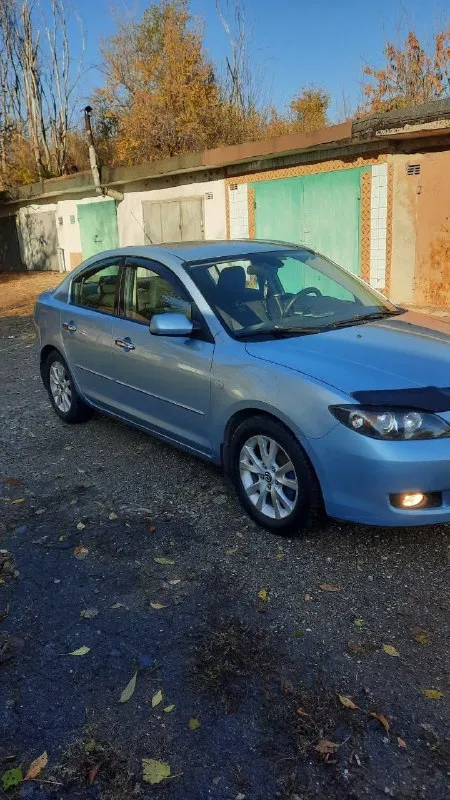 Mazda-3, 1.6, механика. пробег родной 195 000. два ключа. кондиционер. ходовая в отличном состоянии.... - фотография