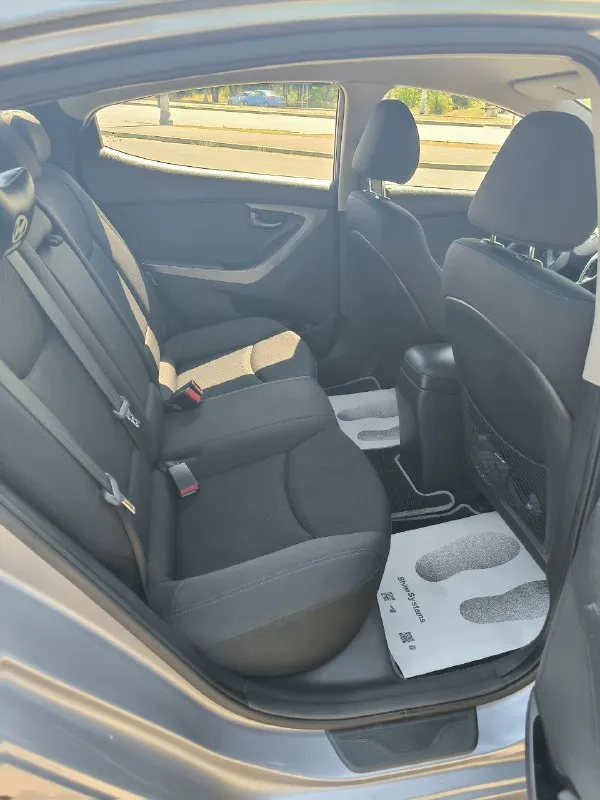 Марка: hyundai elantra ⚙️двигатель 1.6л ⛽️вид топлива:бензин 📅год выпуска: 2013 💴цена: 999 999 ₽ 🔥🔥🔥 🗺️пробег:260.000 км 📦кпп:автомат 📱номер телефона: +7-949-755-26-61; +7-990-026-20-61 📝описание: •кондиционер • 4 эл стекло подъёмники •усилитель руля • электро регулировки зеркал •подогревы сидений • мультимедия usb, aux bluetooth •мультируль 📲 tg: павел 📞 звоните: +7(949)7552661 - фотография - 4