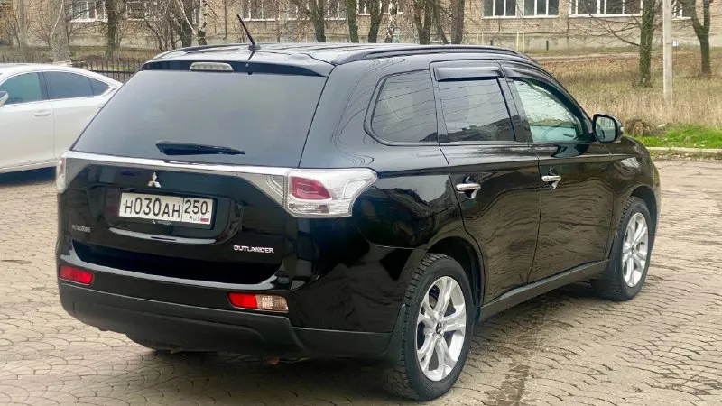 🔥🔥🔥🔥🔥🔥 🚘mitsubishi outlander 3 в комплектации instyle! ✅год выпуска 2013,в эксплуатации с 2014! 🔥птс оригинал! 🔥два ключа и сервисные книги! ✅без дтп! ✅полный привод! - фотография - 4