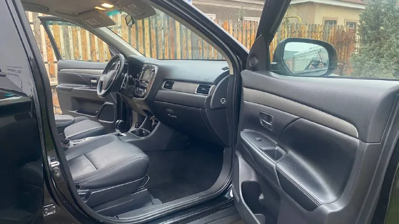 🔥🔥🔥🔥🔥🔥 🚘mitsubishi outlander 3 в комплектации instyle! ✅год выпуска 2013,в эксплуатации с 2014! 🔥птс оригинал! 🔥два ключа и сервисные книги! ✅без дтп! ✅полный привод! - фотография - 7