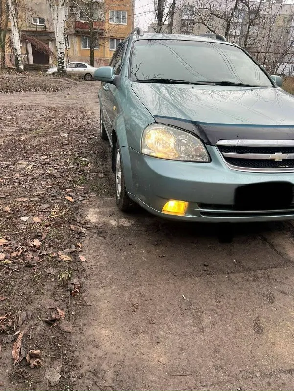 Продам chevrolet lacetti автомобиль в хорошем состоянии 2011 год 72 000 пробега автомобиль всю жизнь одни руках полная комплектация кондиционер абс антизанос гидроусилитель руля мультируль обогрев стёкл электрорегулировка зеркал все что нужно для комфортной езды автомобиль гаражного хранения стоит газ евро четыре итальянский два комплекта резины на дисках объем двигателя 1.6 16 клапанный в авто установлен бортовой компьютер стоит дорогой android планшет со всеми функциями камера заднего вида парктроники один хозяин с автосалона звоните в любое время +79490770583 📞 звоните: +7(949)0770583 - фотография - 3