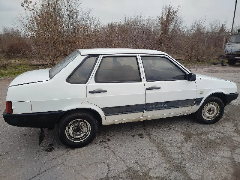 Продам ваз 21099, 1996 г. , 1.5л карбюратор, 5 ступка, по документам времянка днр (есть укр. доки, без проблем можно переоформить на постоянный рф учет с участием хозяина, либо же на временный рф). стоит газ евро 2, дно и пороги в живом состояние, светит каждая лампочка, печка греет, стоит приятная музыка, по ходовке 4/5, резина зима, машина полностью подготовлена к зиме, машина каждый день на ходу, сел и поехал, из минусов нужно настроить кулису. цена: 95.000. осмотр г. енакиево, связь +79493748716, либо же личные сообщения. 📞 звоните: +7(949)3748716 - фотография - 3