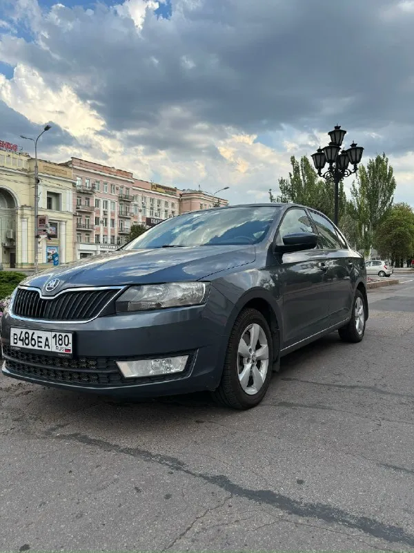 Продам skoda rapid 2014 год двигатель 1.6, автомат работает все идеально, без каких либо нареканий.... - фотография