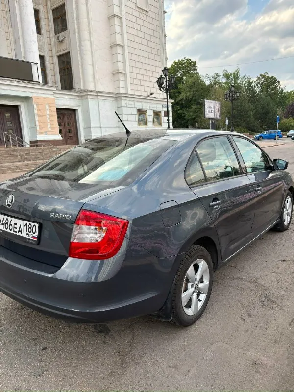 Продам skoda rapid 2014 год двигатель 1.6, автомат работает все идеально, без каких либо нареканий. обслуженная сервисная машина✅ минимальный родной пробег🏇(98 тыс) машина у которой читается история! полтора собственника (первый дедушка по октябрь 24г. ) хороший внешний вид цепной надежнейший мотор на 105 л. с. новая летняя резина, по технике все обслужено, масло и фильтра новые! масло в коробке новое! машина без ржавчины днище обработано, есть защита двигателя)) гаражное хранение!😍 комплектация автомобиля: • гур • абс • asc • круиз-контроль • климат-контроль • курсовая устойчивость на дороге • подогрев сидений • электро подъемники • электро зеркала с подогревом • помощь при подъёме в гору • розетка 12v • регулировка руля по вылету • регулировка руля по высоте • галогеновые фары • противотуманные фары • иммобилайзер • обратная связь • центральный замок • штатная сигнализация машиной останетесь довольны😊 удачи найти на рынке что-то более целое! имейте ввиду, что совсем ск 📞 звоните: +7(949)3461374 - фотография - 5