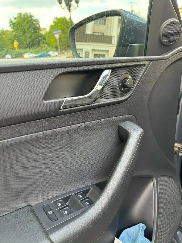 Продам skoda rapid 2014 год двигатель 1.6, автомат работает все идеально, без каких либо нареканий. обслуженная сервисная машина✅ минимальный родной пробег🏇(98 тыс) машина у которой читается история! полтора собственника (первый дедушка по октябрь 24г. ) хороший внешний вид цепной надежнейший мотор на 105 л. с. новая летняя резина, по технике все обслужено, масло и фильтра новые! масло в коробке новое! машина без ржавчины днище обработано, есть защита двигателя)) гаражное хранение!😍 комплектация автомобиля: • гур • абс • asc • круиз-контроль • климат-контроль • курсовая устойчивость на дороге • подогрев сидений • электро подъемники • электро зеркала с подогревом • помощь при подъёме в гору • розетка 12v • регулировка руля по вылету • регулировка руля по высоте • галогеновые фары • противотуманные фары • иммобилайзер • обратная связь • центральный замок • штатная сигнализация машиной останетесь довольны😊 удачи найти на рынке что-то более целое! имейте ввиду, что совсем ск 📞 звоните: +7(949)3461374 - фотография - 8