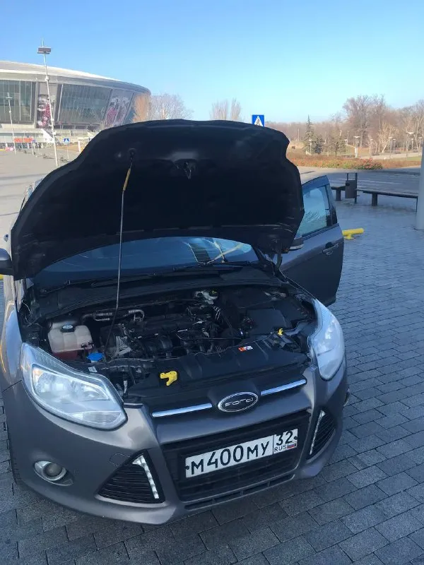 🚘 марка / модель: ford focus 3 📅 год выпуска: 2012 📊 пробег: 181 000 км. ⛽ двигатель, кпп (тип, объем, ):бензин 1.6 (125л. с), автомат. 🛞 привод: передний 💶 цена: 800 000 (реальному покупателю торг). 📮 город:донецк/макеевка. ✅машина обслужена, из недавних работ были произведены: замена масел в двигателе и коробке передач, все фильтра, аккумулятор, передние и задние тормозные колодки, передние стойки, стойки стабилизатора и пружины, щётки генератора✅ двигатель и коробка без нареканий: мотор не троит и не дымит, коробка переключает плавно и без пинков. зимняя резина toyo в отличном состоянии🛞 2 ключа🔑, птс оригинал, 2 владельца за всю историю авто, а также чеки и заказ-наряды о проделанных работах по автомобилю📚 номер телефона: +79494336883. +79490610111. 📲 tg: @nng_28 📞 звоните: +7(949)4336883 - фотография - 9