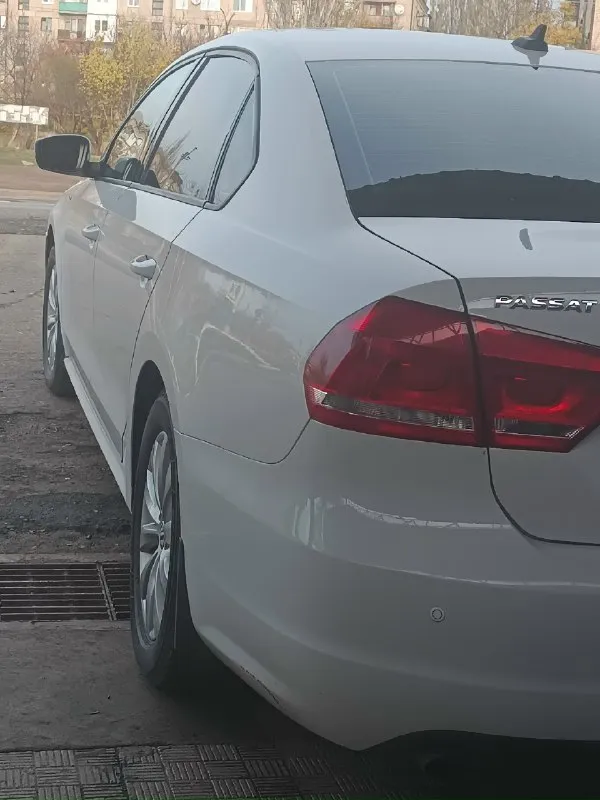 Продам volkswagen пассат в7 2014 год пробег 148 тысяч 1,8 т я собственник 1,5миллиона₽ торг +79493305391 📞 звоните: +7(949)3305391 - фотография - 2