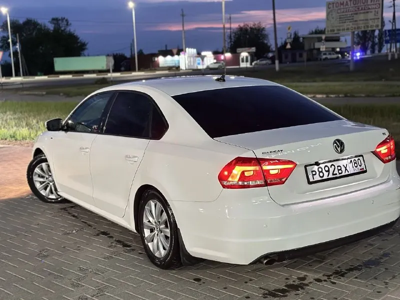 Продам volkswagen пассат в7 2014 год пробег 148 тысяч 1,8 т я собственник 1,5миллиона₽ торг +79493305391 📞 звоните: +7(949)3305391 - фотография - 5