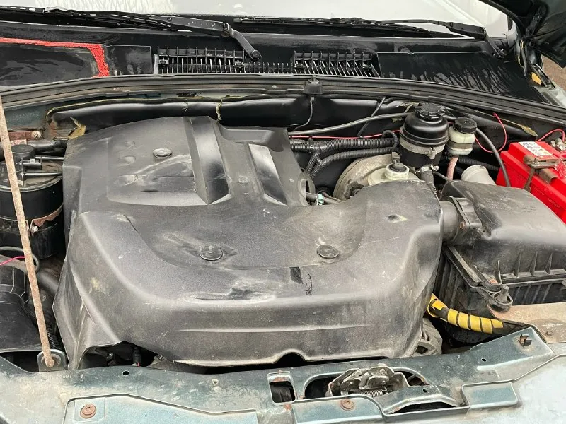 Chevrolet нива 2010г. в. двигатель 1.7 пробег 176 000 собственник. цена 560 000 +7 949 483 47 50 авто на полном боевом ходу. ступицы усиленные urban пошли рыжики, пользуюсь машиной редко делать не хочу 📞 звоните: +7(949)4834750 - фотография - 5