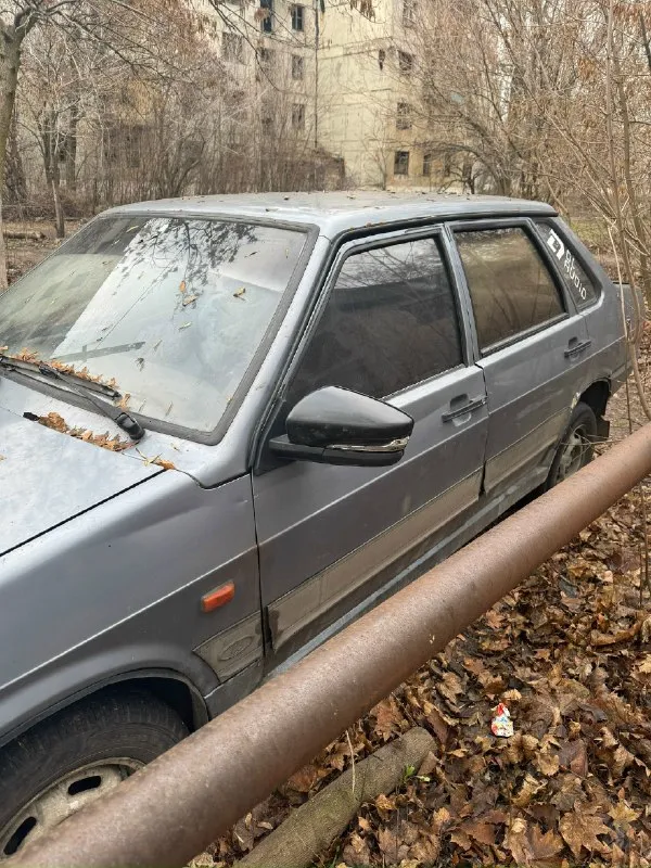 Продам 99 2008года без права продажи! связь с хозяином есть. на ходу, но есть куда приложить руки! есть газ двигатель работает без нареканий, коробка не выбивает. пороги целые в машине хорошая музыка магнитофон prology kraken 8 на 65 сзади 4 овала впереди 2 aктивный саб dl audio машина находится в г. ждановка +79495260315 цена 100тыс 📞 звоните: +7(949)5260315 - фотография - 3