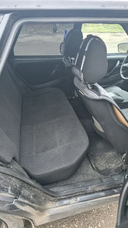 Продам ваз 2114 год:2013 не гнилая едет бодро для восмиклопа стоит выхлоп стоят яркие фары и туманки находится в донецке пролетарский район телефон:+794950738396 на том же номере телеграм цена:370к+торг у копота - фотография - 5