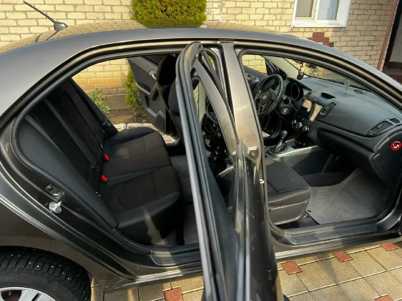 Продам kia серато 2 2009 г.270т. Км 1.6 л. С. Мкпп 5 двигатель масло не расходует 5v30 коробка+ход. Часть без нареканий авто без вложений кондиционер рабочий печка греет 4 стекло подъемника +доводчики авто проклеина шумо виброизоляцией сигнализация с обратной связью зад. Парктроники + камера андроид магнитола произведена двух этапная полировка кузова и обработана керамикой переоформление в мрео я владелец для связи+79493139952 телеграмм или макс территориально горловка цена 850т. Руб. Чехлы в подарок
📞 Звоните: +7(949)3139952 - фотография - 7