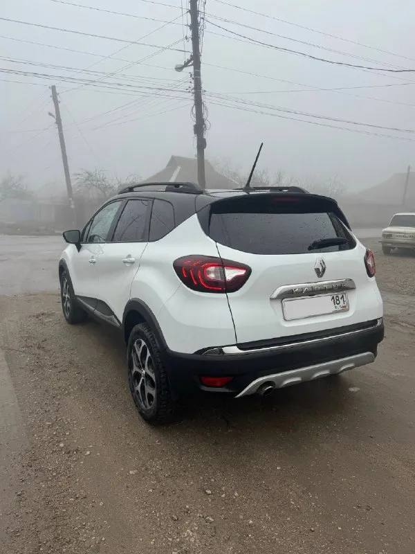 Renault kaptur 2021 г. в. 1.6 автомат двигатель и в идеальнейшем состоянии продажа от хозяина, в салоне никогда не курили, оригинальный пробег 80.000(готов к любым проверкам) авто в родной краске, на гниль или рыжики нет и намека, все стекла включая лобовое родные, заменены все масла включая акпп, зимняя резина, установлена доп. сигнализация с обр. связью, два ключа, серв. книга, богатая комплектация, авто никогда не был в такси или каршеринге, делать ничего не нужно, авто в идеальном состоянии!!!! цена 1.450.000 торг хорошим людям г. алчевск +79595537555 📞 звоните: +7(959)5537555 - фотография - 2