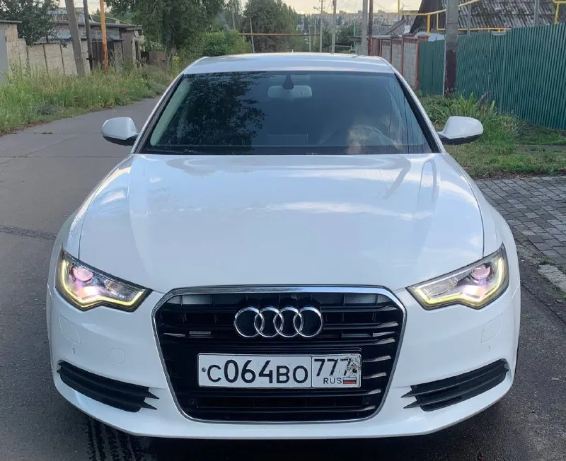 Продам audi a6 c7 3.0tfsi 2013(2014 года выпуска). робот dl501 230.000 пробега. машина в техническом... - фотография