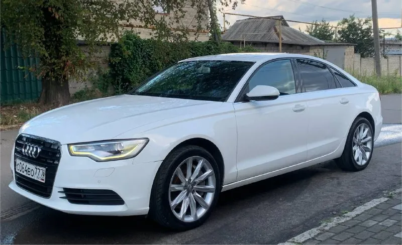 Продам audi a6 c7 3.0tfsi 2013(2014 года выпуска). робот dl501 230.000 пробега. машина в техническом плане полностью идеальном состоянии. мотор гильзонован, цепи все поменяли, все навесное на моторе новое. по коробке, заменено сцепление/маховик, все соленоиды в роботе новые. по ходовке все новое, тормоза новые. скоро поменяю топливный фильтр. короче, в машине сделано всё по технической части. все делалось в «воинской 37», машина только там обслуживается, кому будет интересно расскажу, за пол года больше 1млн вкинуто в техническое состояние, машина, как новая, но по кузову есть косяки(фотки старые). два комплекта диско r19 и r20. на зиму новая резина pirelli scorpions winter(38к скат). лето докатать сезон. цена 1.700.000торг. да, цена большая, но было много приложено усилий, времени и денег. кому будет интересно, могу отправить все что делалось и покупалось(фото). +79493746717. донецк - фотография - 4