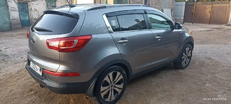 Продам киа спортедж 2011г. В. 2.4, машина в родном окрасе, родной пробег 180 тыс. Руб, осмотр город енакиево, цена 1.5 млн руб, +7(949)356-20-91 - фотография - 4