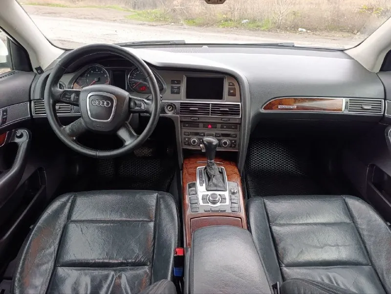 Audi а6 2005 г, мотор 3,0, газ е-4, коробка автомат-работает без нареканий, кватро. салон чистый не протертый. цена 820 тыс руб, за наличку торг возле авто возможен вариант обмена (предложения присылайте в личку) +79495119797 📞 звоните: +7(949)5119797 - фотография - 9