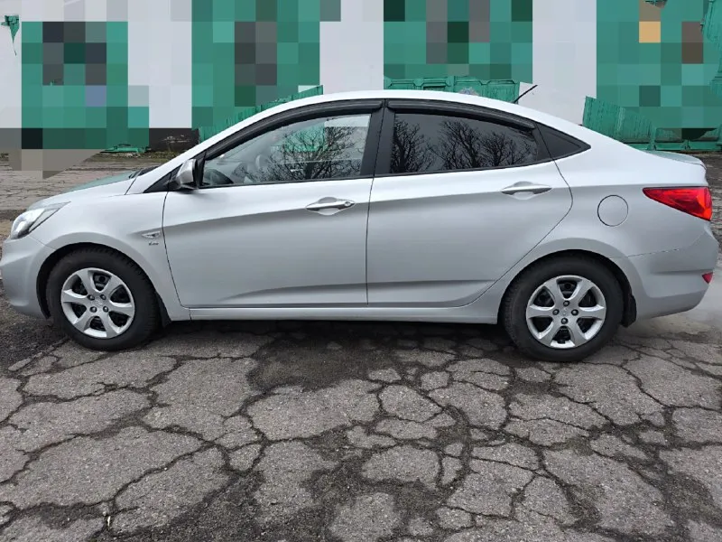 Продам hyundai accent 2012, брали с салона, один хозяин! пробег честный 123т. км, в такси не использ... - фотография