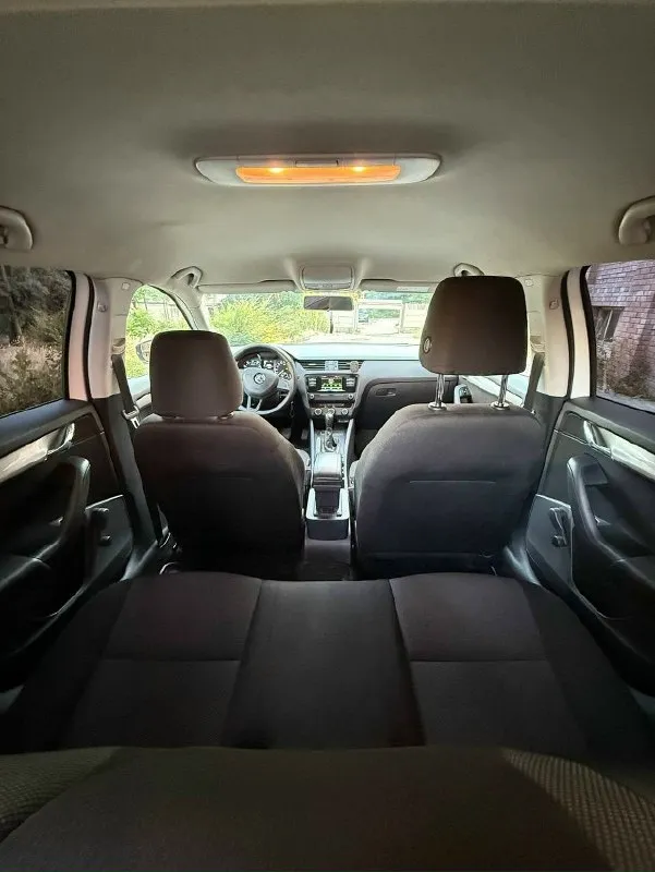 Продам skoda октавия а7 2016 г. , 1.6 автомат. авто моё личное, на учёте на меня. продажа только через мрэо. машина в дтп никогда не была! всё в родном окрасе, все стёкла родные. за машину не стыдно, в такси она не была никогда! все остальные вопросы по телефону: +79490492122. звонить только тем, кто заинтересован. кто хочет поморочить голову, есть много других объявлений. осмотр: г. донецк. цена: 1 250 000, торг. 📞 звоните: +7(949)0492122 - фотография - 4