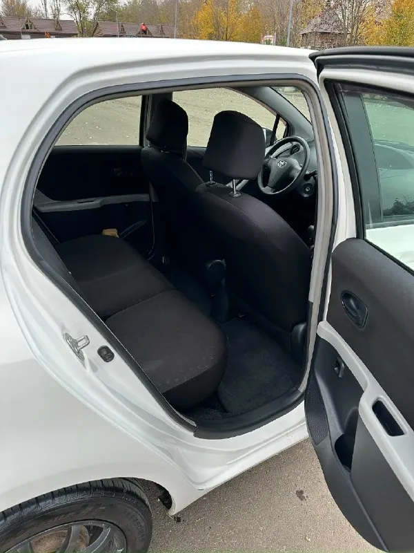 Продаю надежный автомобиль. сборка данного авто японская для арабского рынка. машина была ввезена на территорию рф в 2011 году и эксплуатировалась в южном регионе. собственников по птс 4 (фактически 3). машина с завода идет на классическом 4-х ступенчатом автомате с надежным 1,3 мотором. за машиной следили, все расходники и жидкостя менялись во время. из доработок были установлены би-лед линзы, защита двигателя металическая, андроид магнитола. так же была проведена хим. чистка с полным разбором салона. автомобиль продается с двумя комплектами колес на дисках и двумя комплектами ковриков. цена 720 тыс. руб. торг у капота (обоснованный) приветствуется😊 звоните, отвечу на любые ваши вопросы. машина находится в мариуполе +79493940810 📞 звоните: +7(949)3940810 - фотография - 4