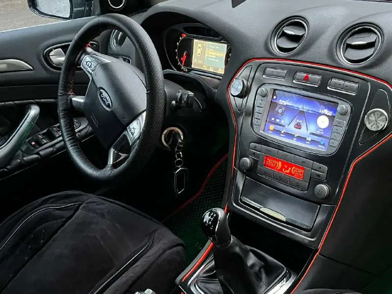 Продам своё авто форд-мондео 2.0( ford mondeo ) 2010г 145 л. с. родной пробег- 250.000 богатая компл-ия. все есть для комфортной езды. датчики дождя, света. обогрев. обогрев лобового и заднего стёкол, зеркал. сидений,2-х зонный климат-контроль. обдуф в средних стойках. при. при открывание дверей подсветка в салоне снаружи. стоит задний парктроник и камера заднего вида. кузов оцинкованый. омыватель фар. двигатель 2л. цепной, ( цепь заменена ) самый надежный в семействе форд. салон чистый ухоженый. машина вся в шумовиброизоляции, штатные динамики заменены. установлен автозапуск. любые проверки. любые виды оформления в мрэо обязательно ! я хозяин, машина оформлена на меня и показывать буду тоже я. цена 730.000₽ торг +79493814378 📞 звоните: +7(949)3814378 - фотография - 6