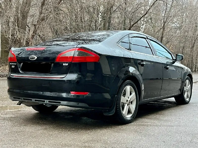 Продам своё авто форд-мондео 2.0( ford mondeo ) 2010г 145 л. с. родной пробег- 250.000 богатая компл-ия. все есть для комфортной езды. датчики дождя, света. обогрев. обогрев лобового и заднего стёкол, зеркал. сидений,2-х зонный климат-контроль. обдуф в средних стойках. при. при открывание дверей подсветка в салоне снаружи. стоит задний парктроник и камера заднего вида. кузов оцинкованый. омыватель фар. двигатель 2л. цепной, ( цепь заменена ) самый надежный в семействе форд. салон чистый ухоженый. машина вся в шумовиброизоляции, штатные динамики заменены. установлен автозапуск. любые проверки. любые виды оформления в мрэо обязательно ! я хозяин, машина оформлена на меня и показывать буду тоже я. цена 730.000₽ торг +79493814378 📞 звоните: +7(949)3814378 - фотография - 9