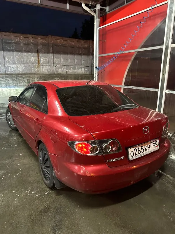 Mazda 6 gg 2.0 бензин машина со мной каждый день почти год. за это время только радовала, не принося серьёзных проблем. теперь подробнее: много чего поменяно по ходовой, электрике. 23 ноября заменены наруж. шрус, перед левый рычаг (был лёгкий люфт шаровой), стойки контракт передние, тормозные колодки передние. это только один день обслуживания. полы на месте, пороги не гнилые. бампер сейчас чёрный китайский. кондиционер так же ремонтировал под себя, так же не работал изначально. магнитола установлена от bmw, заставка переделана на мазду, яндекс навигация отлично работает. сейчас стоит автозвук, могу продать вместе с ним. есть шпатлёвка, разумеется, но в меру. отличный свет на ближний и дальний. сигнализация с автозапуском дорогая и надёжная starline. безумно выручает зимой) не дымит, акпп без проблем, резина зима шип. два ключа. полы поварены, это действительно хороший автомобиль на каждый день! не избавляюсь, на хлам не меняю! третий авто в семье. сейч 📞 звоните: +7(949)3718304 - фотография - 2