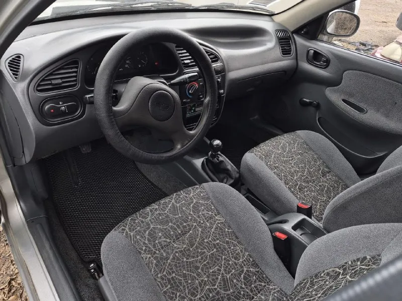 Продам lanos -2005г мотор 1.5 пробег 114т. км сборка польша. комплектация базовая. состояние соответствует пробегу. документы в полном порядке- переоформление. цена 365т. р осмотр в донецке +79494015402 - фотография - 6