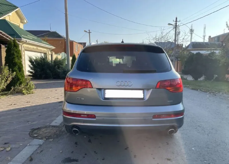Продам audi q7 4l 3.0tdi двигатель bug самый надёжный в линейке, чувствует себя отлично. топливная после полной ревизии ( форсунки, обратка, резинки и. т.д потрачено 100+ тыс ) + новый картридж турбины. делал для себя денег не жалел. коробка без нареканий. вебаста работает. по ходовой много нового, ничего не стучит не скрипит. + новые шрусы кардана. сел - поехал. машина без пневмы по заводу и без текущей панорамы. 2 комплекта колёс 18 зима и 21 лето( резина под замену ) автотека зелёная. скину по желанию. машина год во владении. причина продажи нужны деньги. цена 1400 000₽ +79494663191 михаил 📲 tg: @shniser 📞 звоните: +7(949)4663191 - фотография - 10