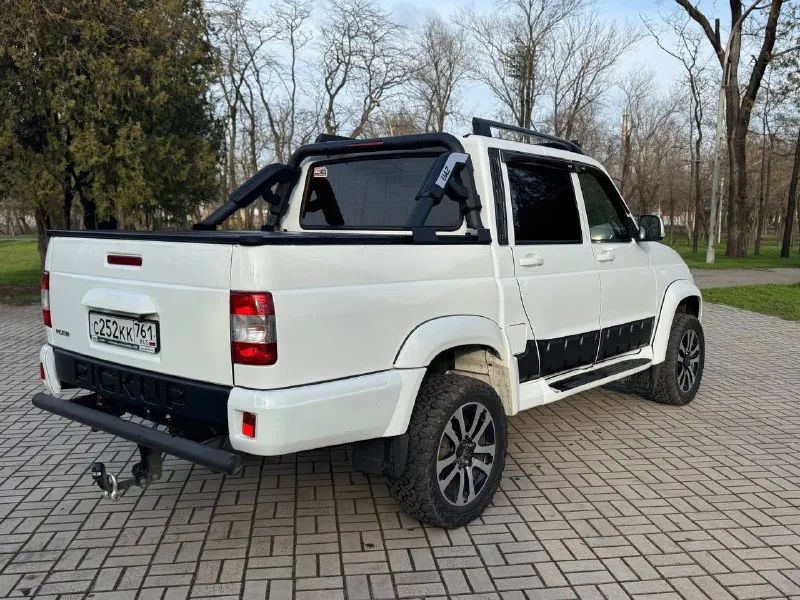 ‼️продам‼️ 🚘марка: уаз patriot pickup ⚙️двигатель 2.7 📦кпп: механика ⛽️вид топлива: газ/бензин 📅год выпуска: 2017 💴цена: 1.000000🍋 рублей 📝описание: состояния отличное! грязевая резина, хорошая музыка планшет, сабвуфер, камера заднего вида, газ…! машина грязи фронта не видела! машина городская! техника в идеале мотор коробка часики мосты в отличном состоянии любые проверки кто ищет машину для себя это именно тот вариант уверен первый покупатель влюбиться сразу с первого взгляда )) всем хороших продаж !!! •кондиционер • эл стекло подъёмники всех дверей •усилитель руля •подогревы сидений • мультимедия usb aux bluetooth сабвуфер •противотуманные фары 📍•город мариуполь 📞 звоните: +7-949-730-93-61 - фотография - 3