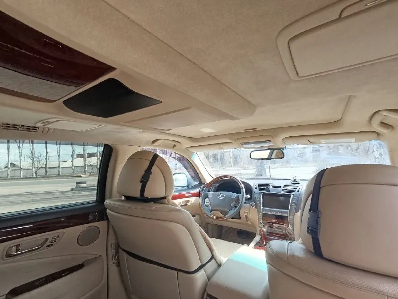 Lexus ls 460l 2008 год. пробег 200 тыс. r19 akпп объём 4.6л бензин. 380 л. с. состояние хорошее, за машиной следил. двигатель масло не ест. 2 комплекта резины. пневмо подвеска. задний привод. цена 1.700.000р. торг приветствуется при осмотре. звоните +79494193432 📲 tg: @jama911 📞 звоните: +7(949)4193432 - фотография - 6