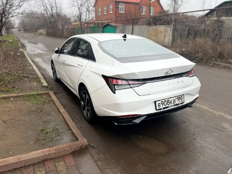 Elantra 2021г 1.5 объем состояния идеальное можно сказать полностью обслуженная оригинальный пробег 76т 1 хоз без дтп зеленая автотека цена: 1.700.000р осмотр донецк +79491009661 - фотография - 3