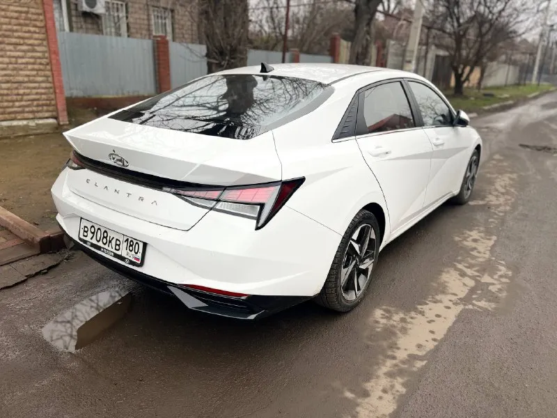 Elantra 2021г 1.5 объем состояния идеальное можно сказать полностью обслуженная оригинальный пробег 76т 1 хоз без дтп зеленая автотека цена: 1.700.000р осмотр донецк +79491009661 - фотография - 4