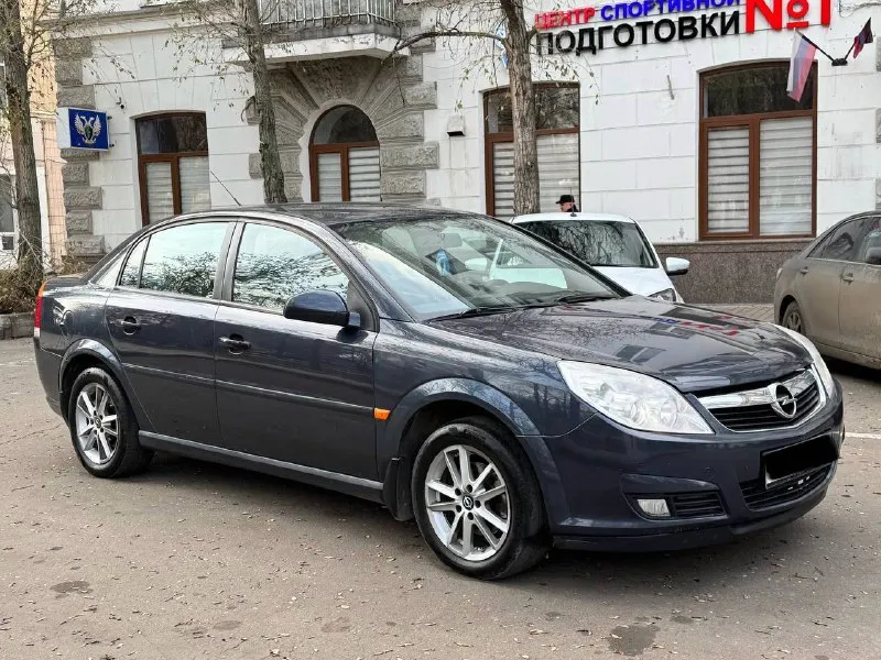 Продам опель вектра ц! в хорошем состояние! 2008 года! без вложений! пробег 188.000 км! дно пороги отлично! по кузову как на фото! двигатель 1.8 работает отлично! коробка передач отлично! по ходовой части без стуков! в салоне едет приятно! по документам оформление без проблем! цена 485.000 торг не большой цена иза срочности очень срочно нужны деньги! за эти деньги живую реально вектру не найдете! связь +794944046797 осмотр донецк/макеевка по договоренности! - фотография - 2