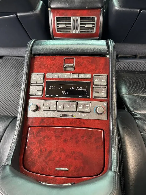 Продам lexus ls600hl 2008г 1 500 000 рублей авто на каждый день, ни разу не подводило и тебя не подведет. в ноябре проведено огромное то на 250 тысяч рублей. продажа в связи с приобретением недвижимости (решу финансовые трудности-сниму с продажи) с машиной отдам летнюю резину и пол багажника запчастей +79494508613. амвросиевка (бываю в луганске) 📲 tg: gold fish 📞 звоните: +7(949)4508613 - фотография - 8