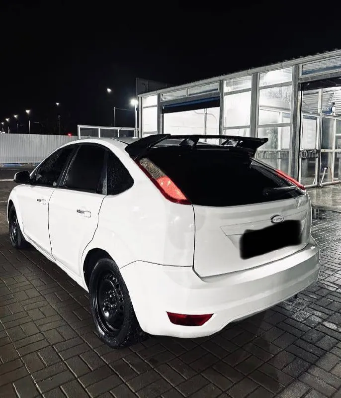 В продаже ford focus/2010г 1.8 работает отлично коробка механика работает отлично ходовая без посторонних звуков электрика все работает техника отлично салон перешитый выглядит приятно по кузову без косяков резина нормальная торг реальному покупателю также перегон днр лнр телефон для связи +79067474222 📲 tg: @zohan01161 📞 звоните: +7(906)7474222 - фотография - 2