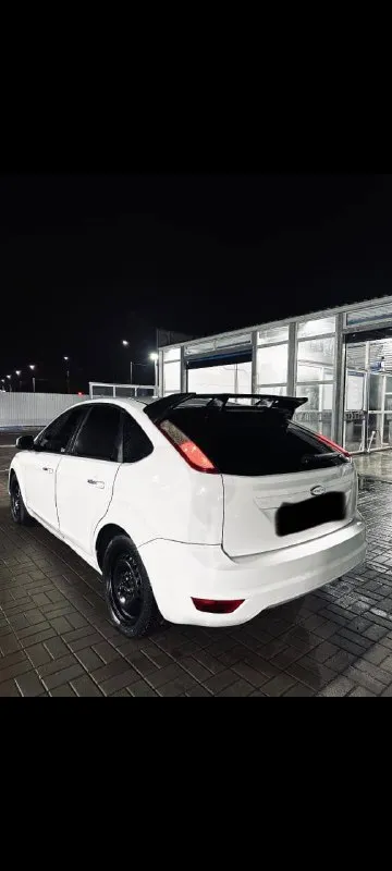 В продаже ford focus/2010г 1.8 работает отлично коробка механика работает отлично ходовая без посторонних звуков электрика все работает техника отлично салон перешитый выглядит приятно по кузову без косяков резина нормальная торг реальному покупателю также перегон днр лнр телефон для связи +79067474222 📲 tg: @zohan01161 📞 звоните: +7(906)7474222 - фотография - 6