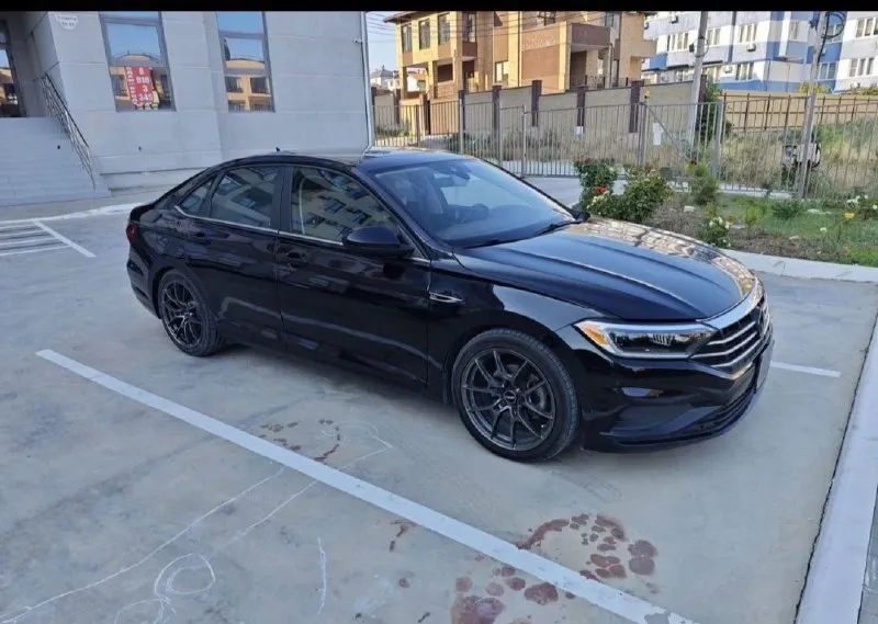 Продам volkswagen jetta sel 2019 год пробег 74000км двс 1.4 турбо(150лс), едет очень бодро, при этом... - фотография
