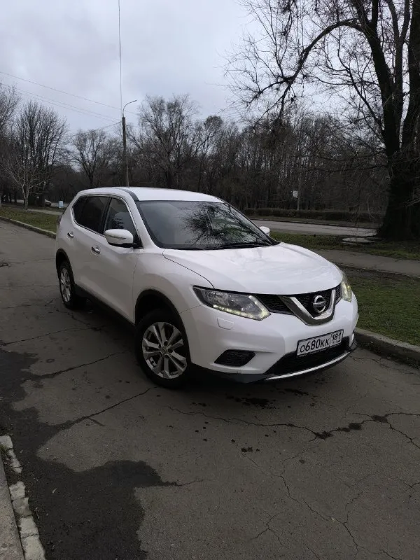 Продам отличный и ухоженный автомобиль nissan x-trail 2015r. в один владелец по факту, (уже на 181номерах, поэтому я второй владелец) птс оригинал полный привод пробег 187 т. км, не скручен. двигатель 2.0л 144л. с. шепчет как новый, масло + фильтра только заменены! cvt масло менялось! всё чётко, мягко, плавно. автотека зелёная, капот, стёкла родные! автомобиль экономичный и в тоже время бодрый! мощности хватает! два брелка, сигнализация, противоугонная система (dd system) блокировка, шикарная магнитола 10', отличный салон, запаска новая, шторка в багажнике, помощь при подъёме, спуске, двухзонный климат, подогревы, мультируль, складывание зеркал и т. д шикарный авто с лёгкой управляемостью! отличные колёсные диски, тормозные диски, колодки, дно авто и т. д. автомобиль полностью обслужен и не требует вложений! хорошая зимняя резина шип hankok, есть лето на докат отдам. продажа не спешная. автомобиль достойный! номера могу оставить. цена 1.510 т. руб г. кра 📞 звоните: +7(959)1171422 - фотография - 2