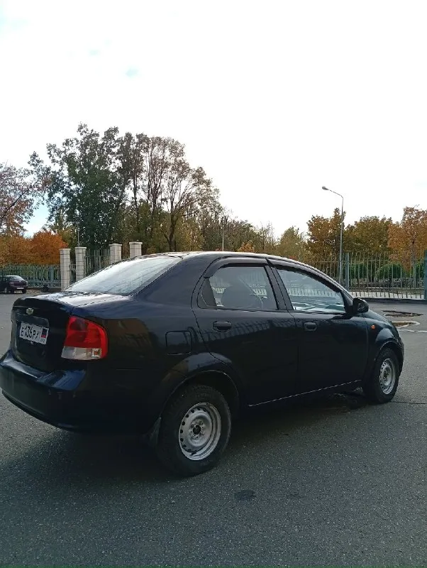 Продам chevrolet aveo год 2005 двигатель 1.5 работает тихо коробка отлично не гнилая салон чистый продажа по тп учёт днр переоформление без проблем находиться в донецке петровский район +79494711323 цена: 230 000₽ 📞 звоните: +7(949)4711323 - фотография - 3