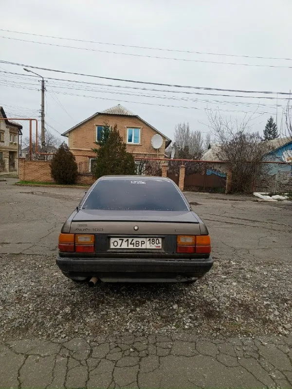 Продам audi 100 с3. цена 150 000₽. авто на полном ходу. езжу каждый день. документы чистые, на учёте стоит. газ пропан, бензин. хорошая зимняя резина, хорошая музыка, установлен центральный замок в дверях клацает но не все двери закрывает, нужно разбираться. не работает стеклопадьёмники по левой стороне. авто не новое. г. горловка. +79495022228 📞 звоните: +7(949)5022228 - фотография - 9
