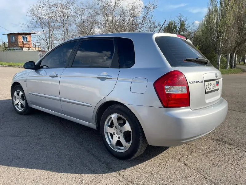 Продам kia cerato 2006г 1.6.пробег 203т км. Машина полностью обслужена, мотор в отличном состоянии, масло не берет. Авто находится в пгт донское (возле волновахи) цена 480т. Р торг присутствует, продажа от хозяина, обмен не интересует, все вопросы по тел +79497155499
📞 Звоните: +7(949)7155499 - фотография - 4