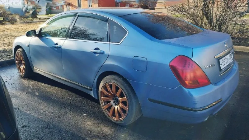 Ниссан тиана 2006 г. 3.5 рестайлинг. в самой полной комплектации!(безключевой доступ, люк, обогрев всех сидений, дополнительное освещение при поворотах, массаж сиденья, память сидений для двоих водителей, абс, система курсовой устойчивости, круиз контроль, раздельный климат контроль 2х зонный, камера заднего вида, 7ми дюймовый монитор, электропривод зеркал, обогрев заднего стекла, салон кожа, гидроуселитель руля, электропривод сидений, управление с задних сидений медиа и подогревом, регулировка руля и другое) по технической части все сделано! двигатель и коробка контрактные, заменены два радиатора, подушки двигателя, подрулевой шлейф и др. , стойки, и всё необходимое по ходовке. два комплекта колес на титанах с новой резиной. ( зимняя резина на родных дисках, летняя на японских широких дисках r17 uras exsol) машина очень комфортная, продаю так как купили новую. 650 000 руб осмотр в харцызске +79490393861 - фотография - 3