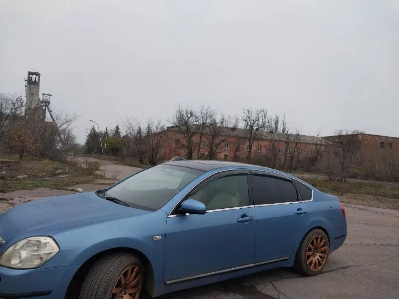 Ниссан тиана 2006 г. 3.5 рестайлинг. в самой полной комплектации!(безключевой доступ, люк, обогрев всех сидений, дополнительное освещение при поворотах, массаж сиденья, память сидений для двоих водителей, абс, система курсовой устойчивости, круиз контроль, раздельный климат контроль 2х зонный, камера заднего вида, 7ми дюймовый монитор, электропривод зеркал, обогрев заднего стекла, салон кожа, гидроуселитель руля, электропривод сидений, управление с задних сидений медиа и подогревом, регулировка руля и другое) по технической части все сделано! двигатель и коробка контрактные, заменены два радиатора, подушки двигателя, подрулевой шлейф и др. , стойки, и всё необходимое по ходовке. два комплекта колес на титанах с новой резиной. ( зимняя резина на родных дисках, летняя на японских широких дисках r17 uras exsol) машина очень комфортная, продаю так как купили новую. 650 000 руб осмотр в харцызске +79490393861 - фотография - 6