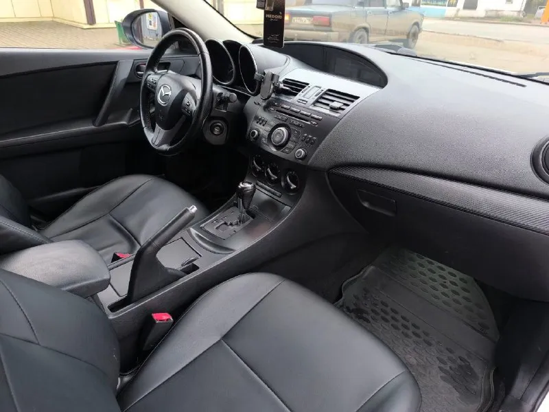 ! автомобиль в хорошем состоянии по цене низа рынка! цена: 770 000 руб ! продам mazda 3 2012 года выпуска с двигателем 1.6 stage 1 на автомате хорошем состоянии! автомобиль вложении не требует! • двигатель в идеальном состоянии • ходовая в идеальном состоянии • салон в идеальном состоянии • коробка в идеальном состоянии • по кузову в хорошем состоянии +79494260930 - фотография - 5
