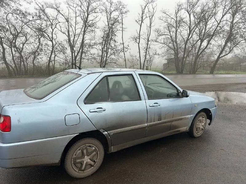 Продам черри амулет 2008г. в. 55000 км. пробег. 1.6 двигатель. гидроусилитель руля. кондиционер (не работает. ) стеклоподъёмники. по мелочам есть чем заняться. по кузову есть подкрасы. дно нормальное. правый порог не очень. двигатель едет, тянет. после замены масла стали немного стучать гидрики. масло не ест. учёт днр. переоформиться без проблем. газа нет и не было. находится в мариуполе. цена 170т. р. +79490046149 📲 tg: @staff4ik777 📞 звоните: +7(949)0046149 - фотография - 2